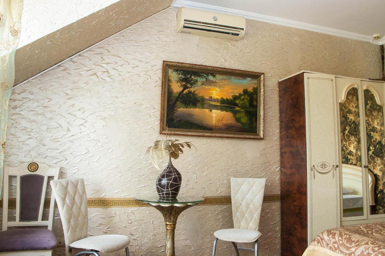 Hotel Ezio Chisinau Exterior foto