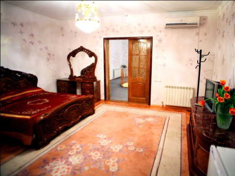 Hotel Ezio Chisinau Exterior foto