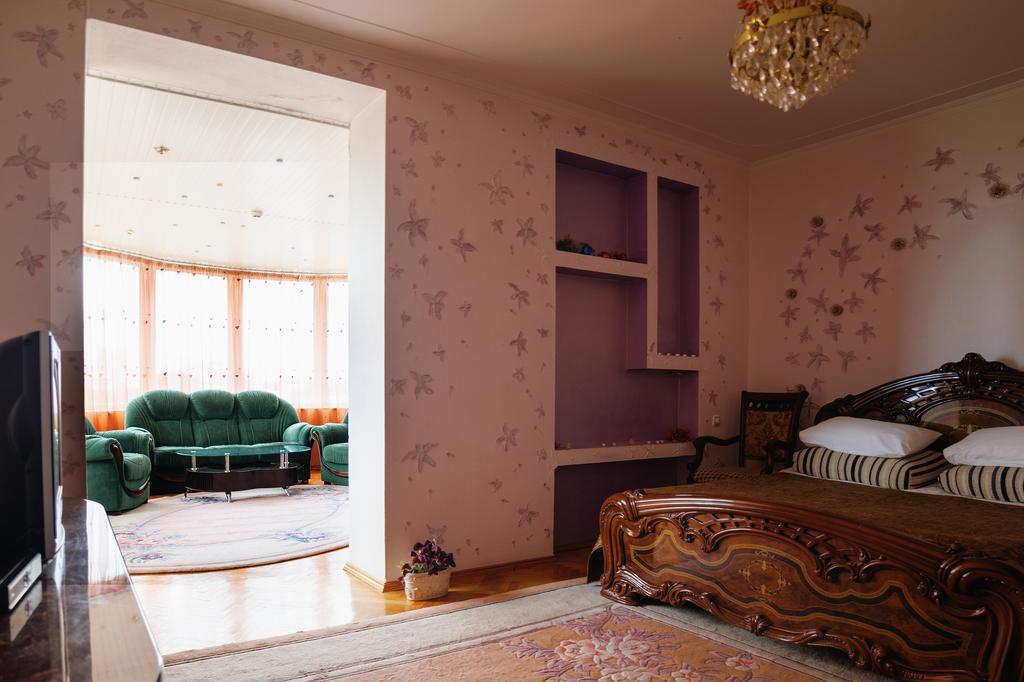 Hotel Ezio Chisinau Quarto foto